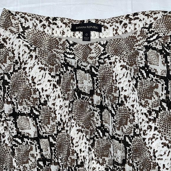 Banana Republic Snake Print Pleated Midi Skirt - Picture 3 of 3